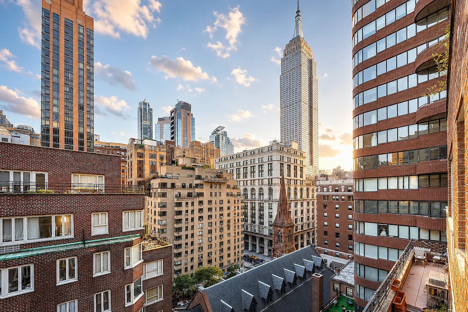 35 East 35th Street — Photo 2