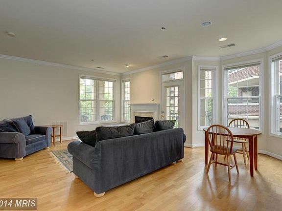 5th image of 1320 N Wayne St APT 307