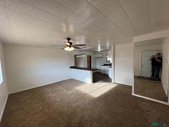 2nd image of 1600 N Penasco Dr
