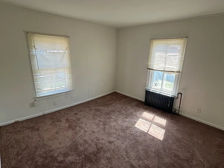 48 Chestnut St #2 — Photo 4