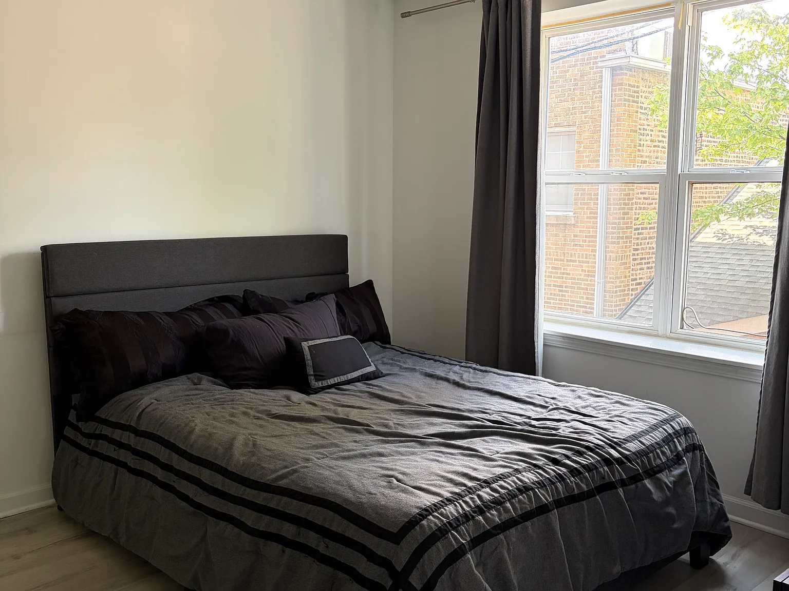 2 bed, 1050 sqft, $2,255 — Photo 3