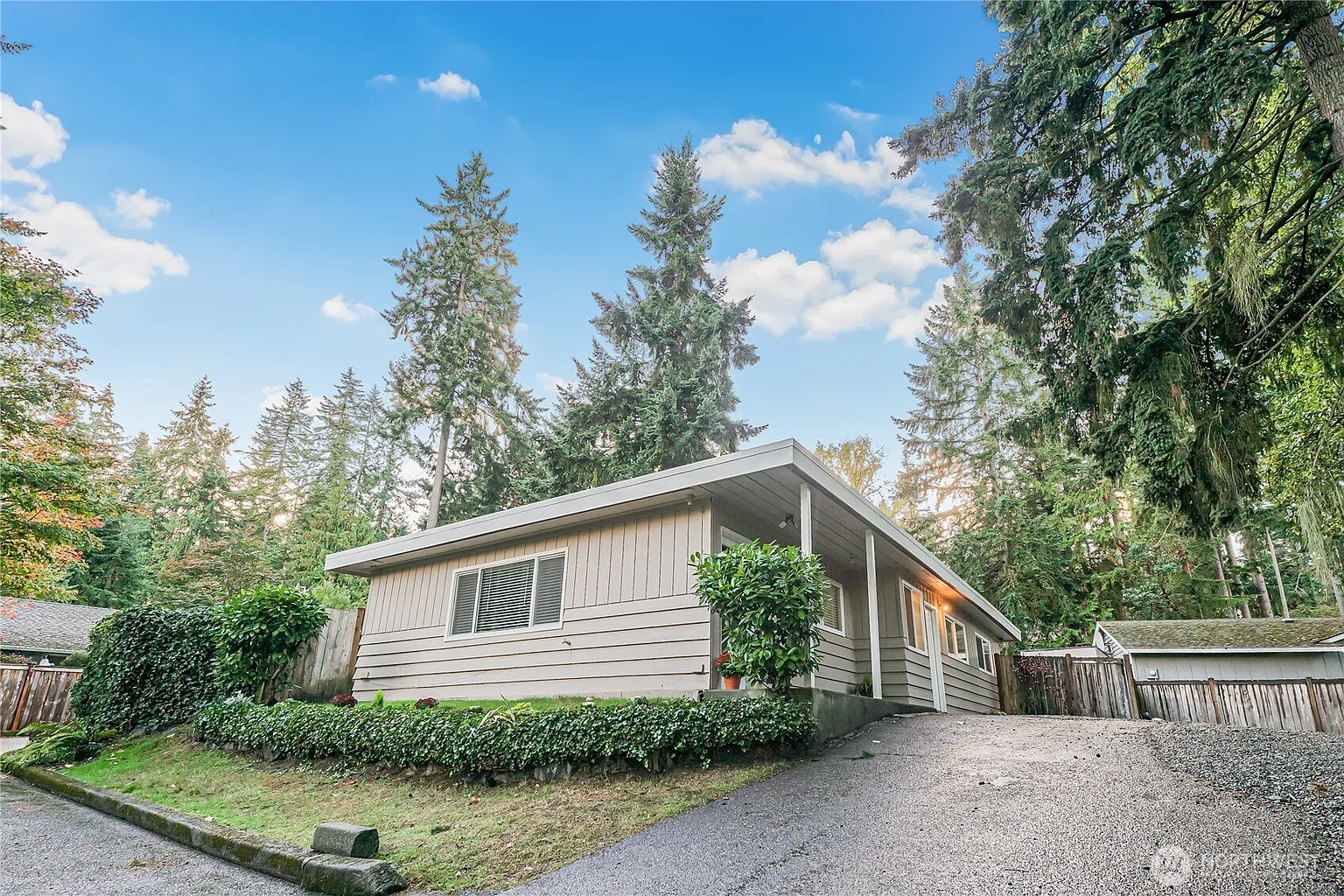 1126 NE 197th Court photo 1