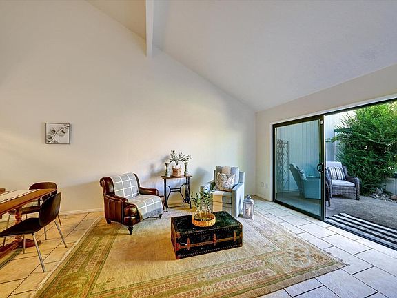 2nd image of 573 Norlee Street