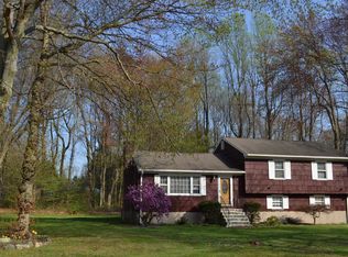 54 Osborn Ln, Monroe, CT 06468