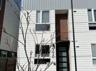 902 NW 56th St #D, Seattle, WA 98107