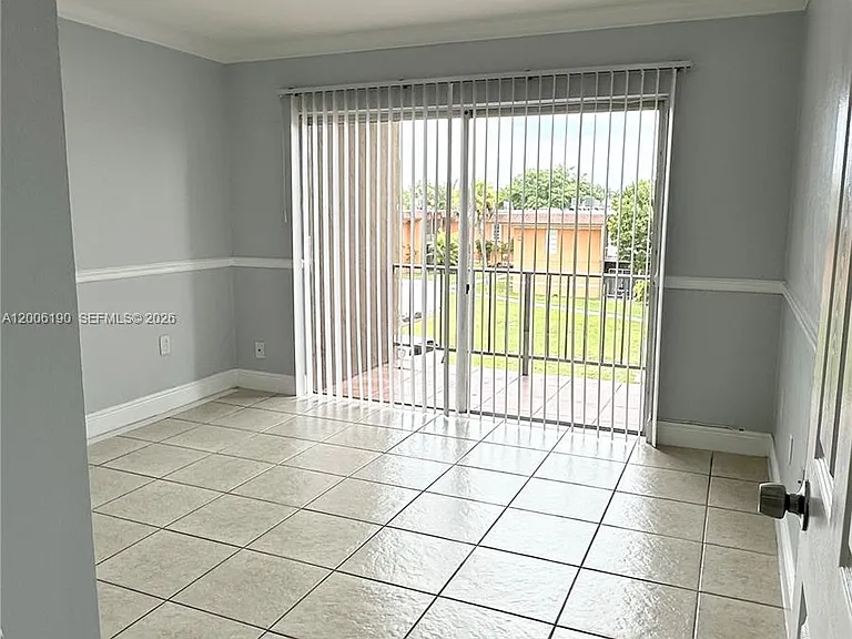 9405 SW 76th St #Y32 — Photo 5