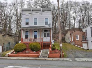 699 Pawling Ave, Troy, NY 12180