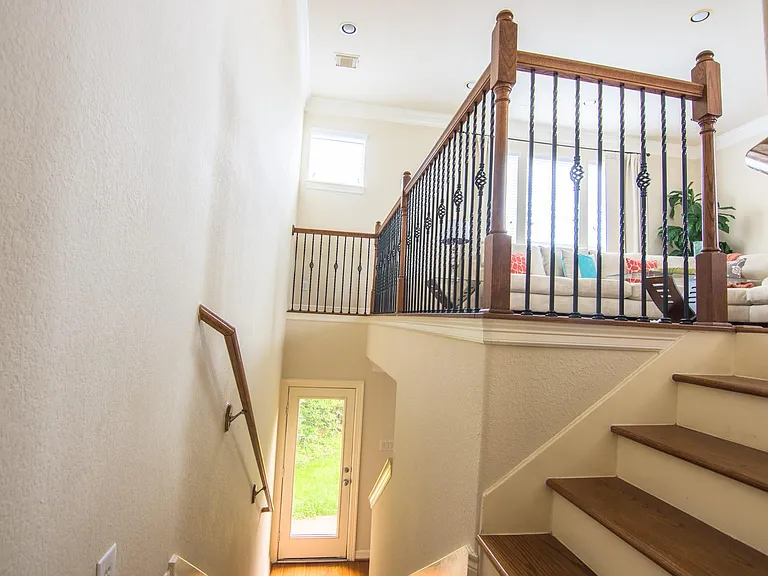 3002 Clearview Cir — Photo 16