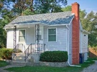 178 S Lyle Ave, Elgin, IL 60123