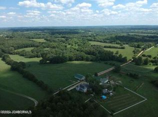 Wolf Pl, California, MO 65018