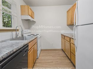 2338 SE 89th Ave UNIT B, Portland, OR 97216