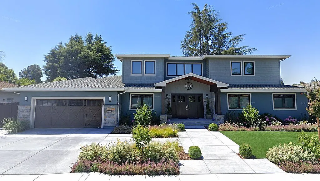 2624 Maplewood Ln photo 1