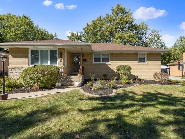 8128 Monroe Ave, Munster, IN 46321