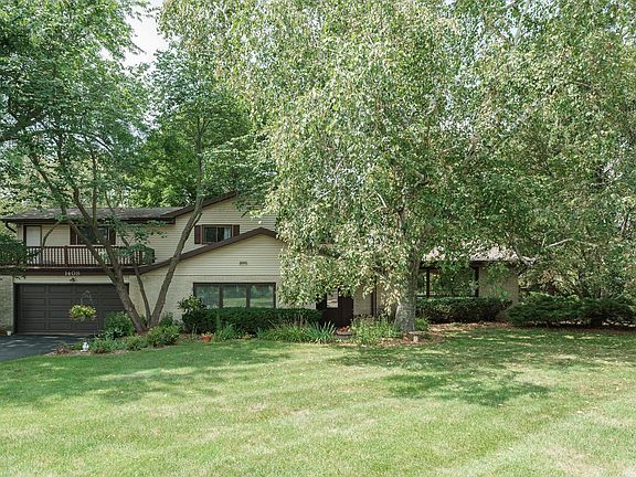 2nd image of 1408 Country Club LANE