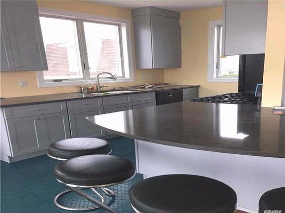 4th image of 7 Pond Road