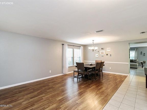 5th image of 904 W Collinswood Dr