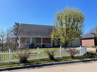2138 Deer Trl, Jefferson City, MO 65101
