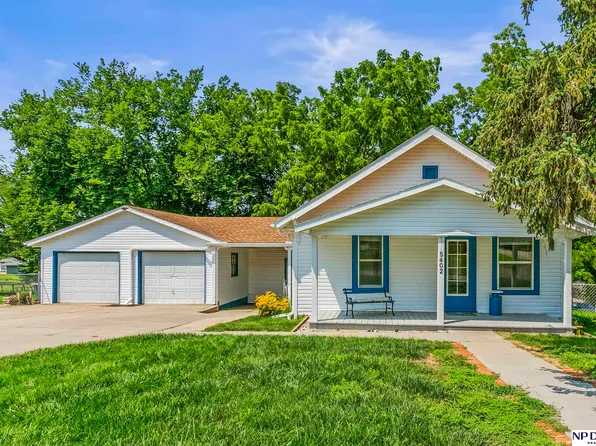 5402 S 56th St, Omaha, NE 68117