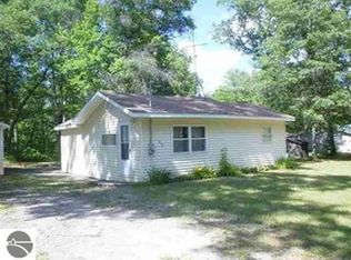 68 Frosh Dr, West Branch, MI 48661