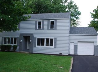 45 Ravenwood Dr, Springfield, OH 45504