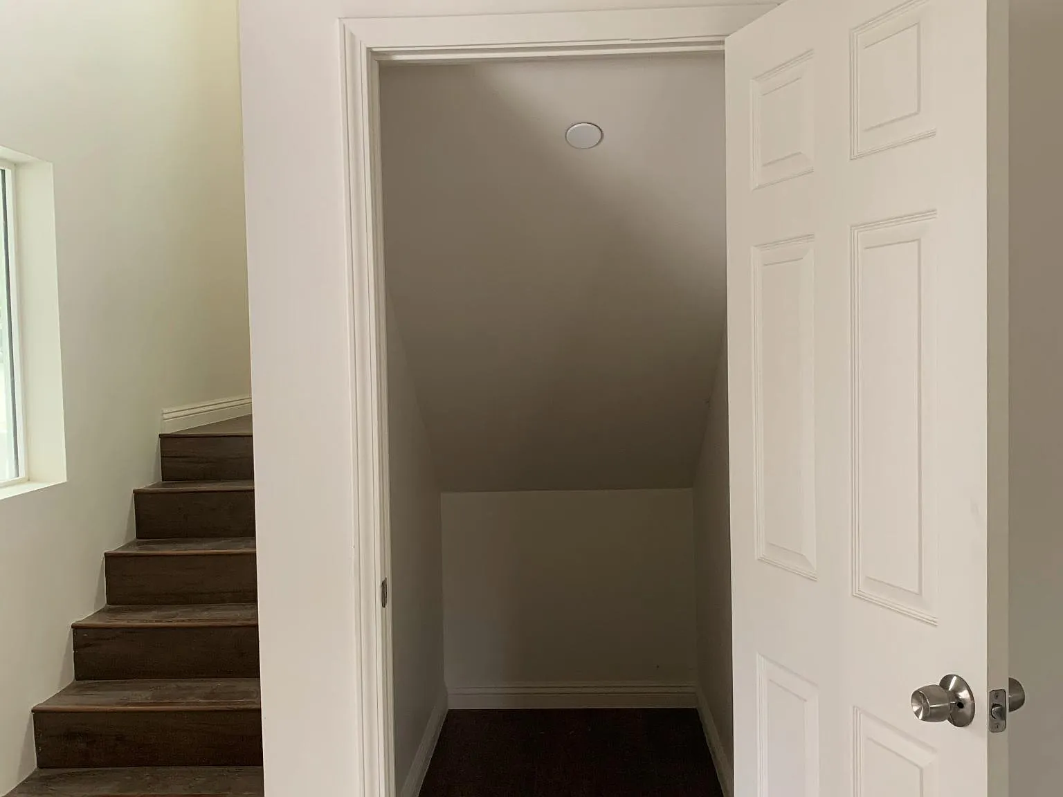 3 bed, 3.5 bath, 1500 sqft, $3,350 — Photo 2