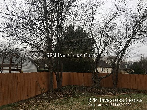 3rd image of 498 Emily Dr