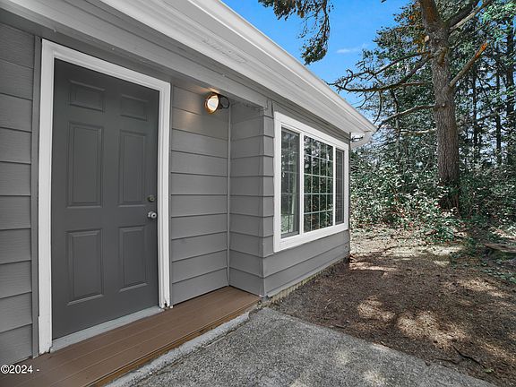 2nd image of 100 NE 33rd Dr
