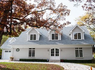 552 Wilgate Ter, Glencoe, IL 60022