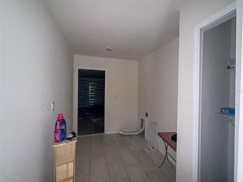 13th image of 514 NE 5TH PLACE