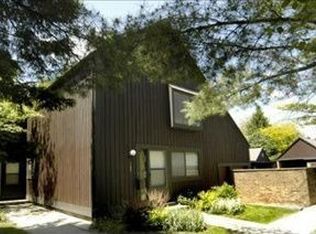 123 Inverness Ct, Kalamazoo, MI 49006