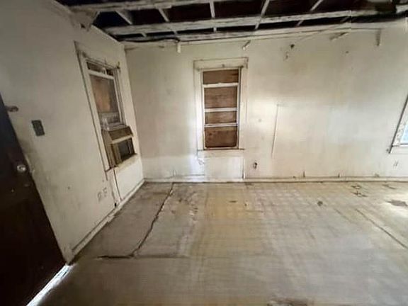 4th image of 212 Clifford Rd