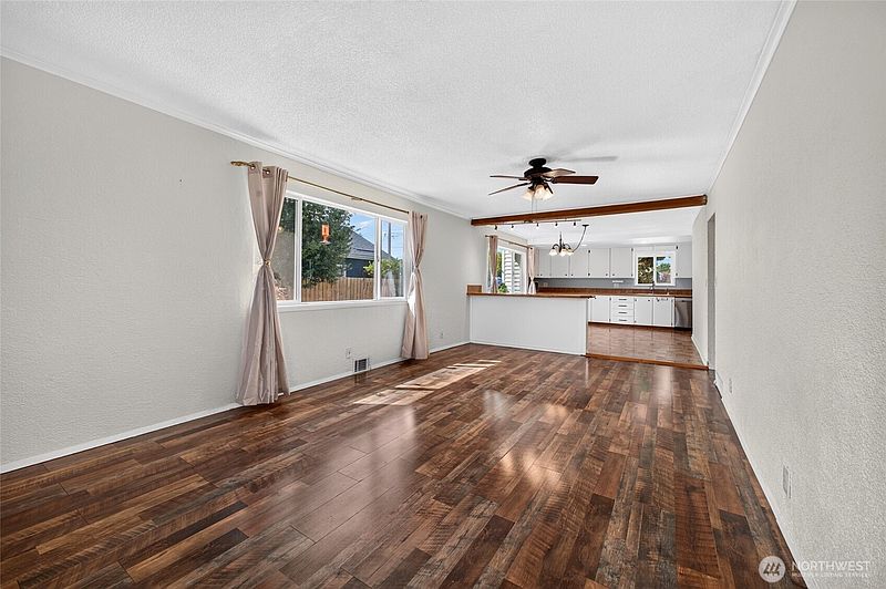 3rd image of 4605 6th Avenue