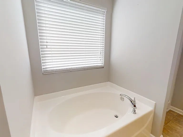 2711 Magnolia Tree Ln — Photo 9