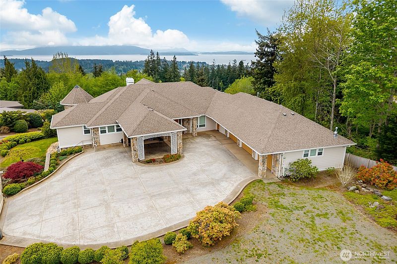 3rd image of 4111 Samish Crest Drive