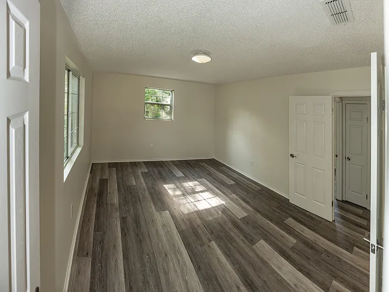 5414 Alta St — Photo 10