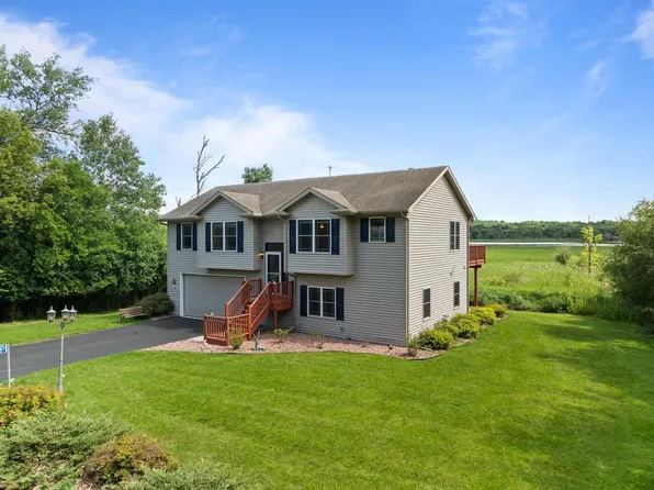 W3647 Lakeview DRIVE, Lake Geneva, WI 53147