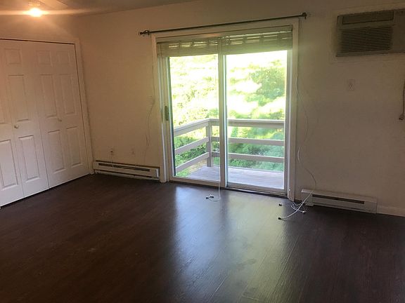 5th image of 140 Highwood Dr #140