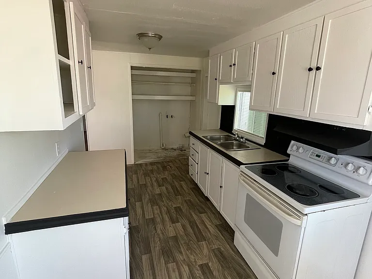 16867 Portner Rd #6 — Photo 3