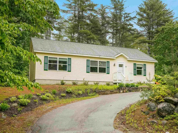 81 Center Road, Hillsborough, NH 03244