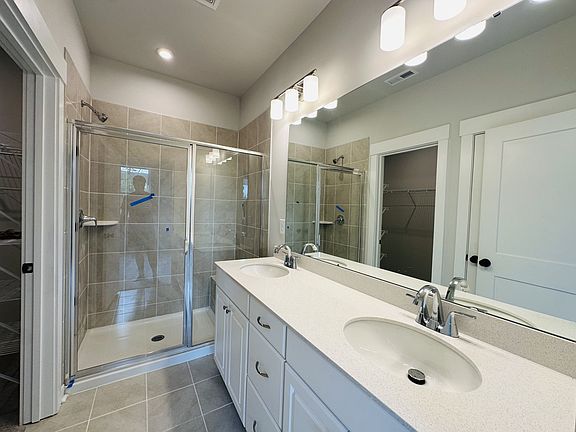 5th image of 3219 Finchborough Ct #1