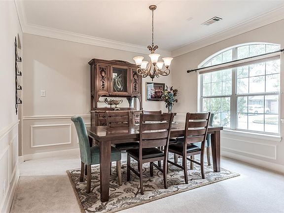 5th image of 9402 Crosby Way