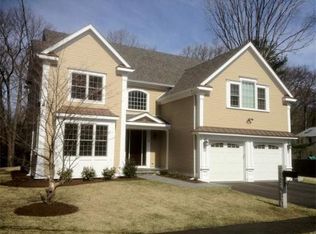 82 Grosvenor Rd, Needham, MA 02492