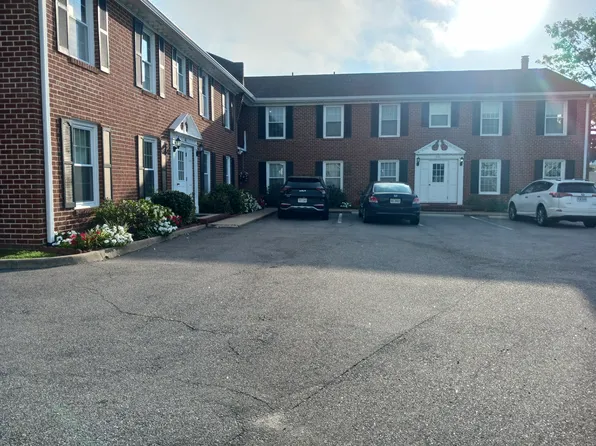 401 Erle Cres APT 201, Virginia Beach, VA 23451