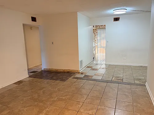 5403 Chateau #1 Photo 1