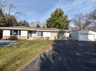 S26W27010 Mac Arthur Rd, Waukesha, WI 53188