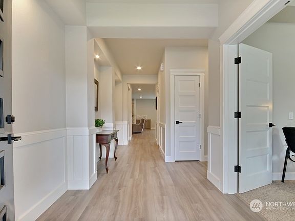 3rd image of 7463 172nd Street Ct E