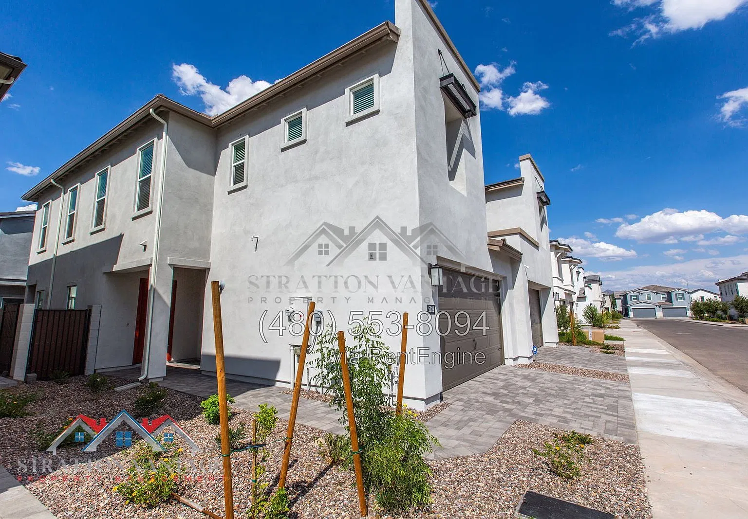 3 bed, 2.5 bath, 1958 sqft, $3,150 — Photo 4