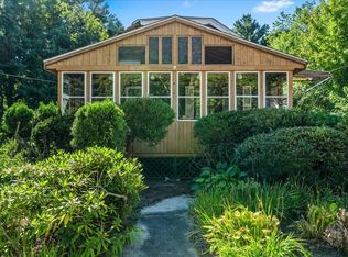 1055 S Franklin St, Holbrook, MA 02343