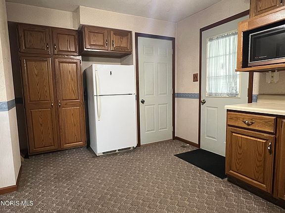 5th image of 306 S Harrison St