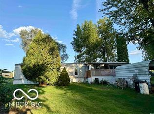 6423 S Erlenbaugh Dr, Macy, IN 46951
